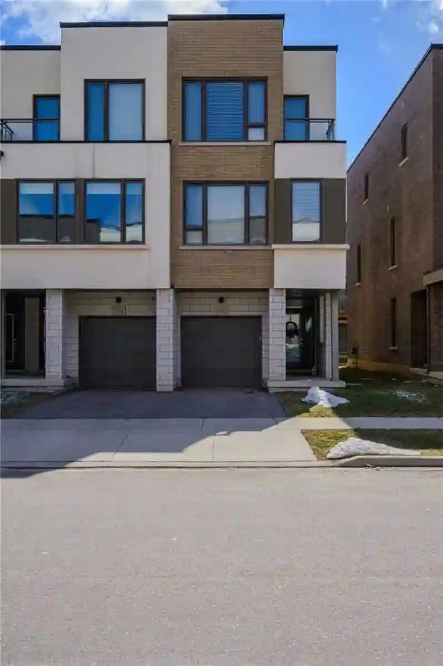 194 Squire Cres